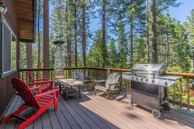 Image de Pretty Cabin In Desirable Blue Lake Springs, Arnold Ca