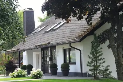 Image de Maison de campagne au tilleul