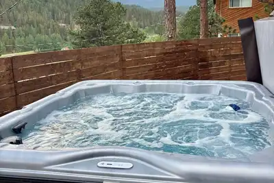 Image de Timberline Perch- Hot Tub, Game Room, Bunk Room & Views