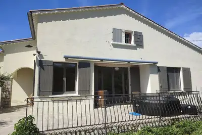 Image de Maison individuelle au pays de la lavande, des randos, du vélo et du parapente