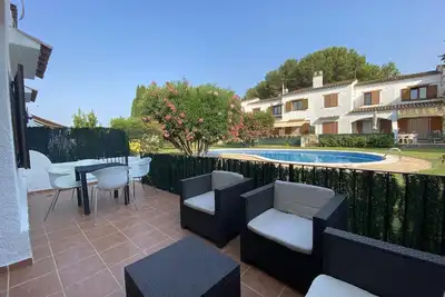 Image de Maison Avec Piscine Partage