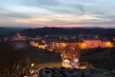 Image de Les Hauts Du Magnan Maison de Charme sur les toits Vue panoramique