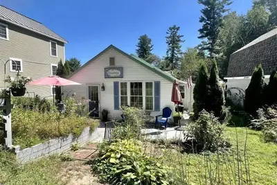 Image de 2br Sebago Lake Cottage Near Beach Access in Sebago, Maine