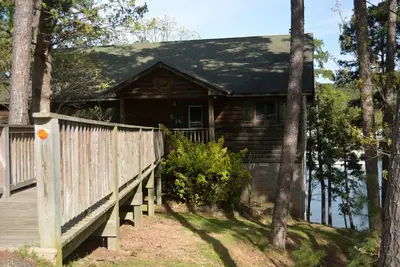 Image de Impressive Log Cabin with Hot-tub, Fire Pit and Swimming Pool in Mount Ida, Arkansas