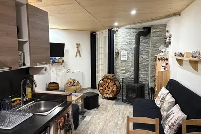 Image de Appartement « Chez Stéphane » avec vue sur la montagne, balcon et Wi-Fi