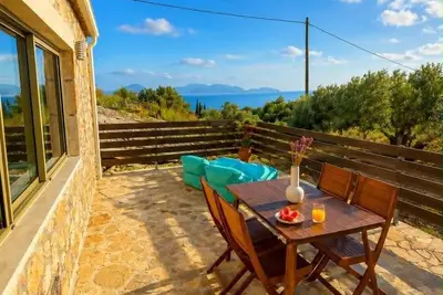 Image de Authentic stone house with stunning sea views.