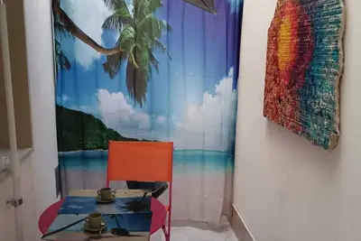 Image de A cozy, bright cottage designed with our guests' comfort in mind