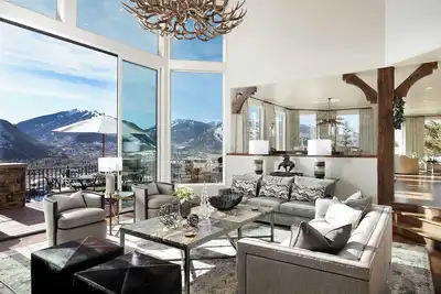 Image de Aspen Red Mountain Estate with Views of Four Ski Areas