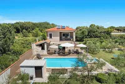 Villa Kaiserwald by Istrabook