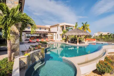 Image de Please Inquire Before Booking – Luxury Villa