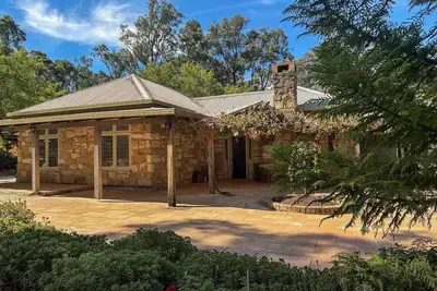 Image de Highwoods Cottage - Authentic charm in the heart of Wine Country