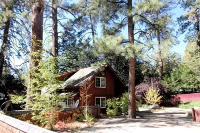 Image de Cozy Idyllwild Cabin for California Glamping
