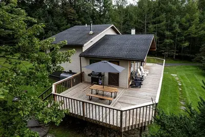 Image de Cozy Cabin Retreat with Fire Pit, Sauna & Game Room in Franklin, New York