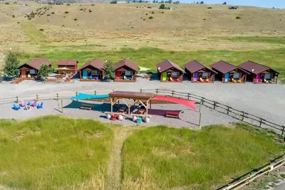 Image de Amazing Tiny Cabin near the Yellowstone River for a Unique Getaway in Emigrant, Montana