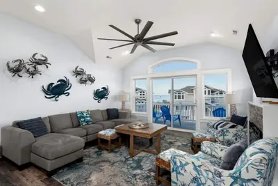 Image de Luxury Coastal Escape with Private Pool, Bbq Grill & Family Amenities in Corolla, North Carolina