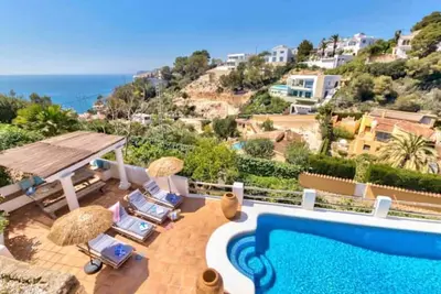 Image de Villa vue mer Granadella à Jávea avec piscine et barbecue pour séjours familiaux hebdomadaires