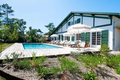 Image de Villa Antine 13pers Piscine chauffée, plage à pied