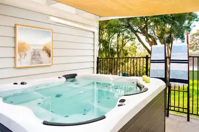 Image de Cozy Spa Retreat in the Heart of Rye