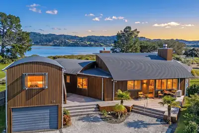 Image de Ocean Breeze Family Haven - Pauanui Holiday Home