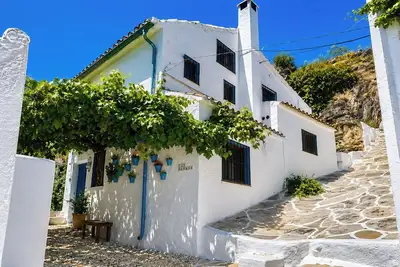 Image de 2-Bed Country House - Mountain Views - Sleeps 6