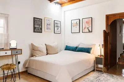 Image de Stathohouse - Peaceful Balcony Retreat in Filiatra