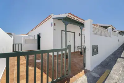 Image de Location de bungalow de charme à Abades, Espagne - Retraite familiale parfaite
