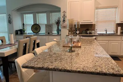 Image de Spacious Executive Retreat - Sleeps 8+