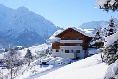 Image de « Mur de la chaire » dans la maison d'hôtes sur la montagne