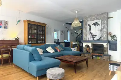 Image de Maison familiale climatisée avec piscine proche de Lyon
