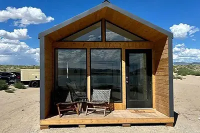Image de Luxurious Tiny House with King Bed for a Romantic Escape on Yuba Lake in Utah