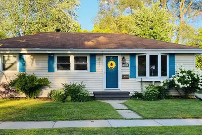 Image de Eaa Rental Home with landscaped yard, deck & Ac
