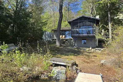 Image de Cozy Lakeside Retreat with Lake Views Near Weirs Beach, New Hampshire