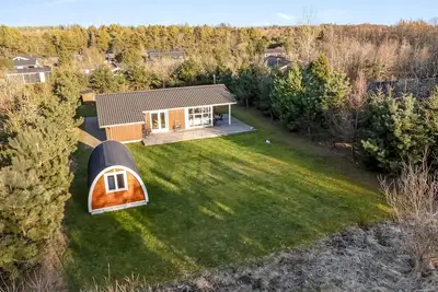 Image de Bright holiday home with electric charger, terrace and wood-burning stove