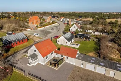 Image de Cozy holiday home near the water with space for 5 people