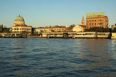 Image de Exclusive Venice Lido Retreat with Terrace, Garden & Beach Access