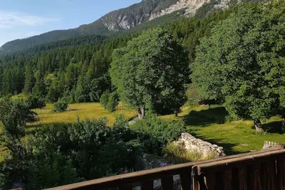 Image de Grande maison dans un hameau perdu en montagne en pleine nature