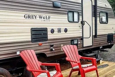 Image de Cozy Rv Suite with Private Deck & Firepit Near Williams, Arizona