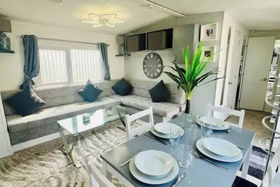 Image de Driftwood | Coastal Retreat Near Clacton Beach