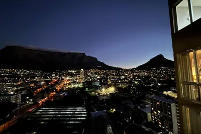 Image de Luxury Top-Floor Retreat, Table Mountain Views