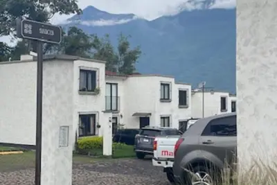Image de 3-bedroom house with Ac in charming Antigua Guatemala with volcanic views