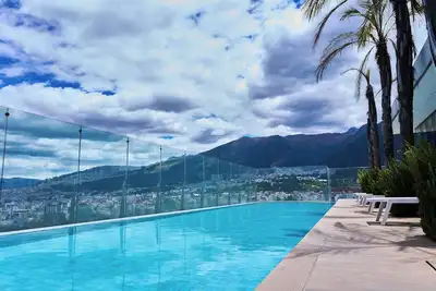 Image de Stylish Apartment in La Carolina + Balcony, 70\" Qled Tv