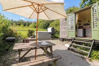 Image de The Three Spaniels Shepherds Hut, pet friendly in Lampeter