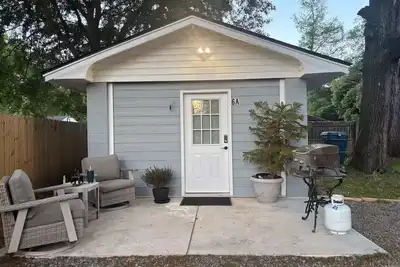 Image de Private Serenity Cottage • Parking • Washer/Dryer