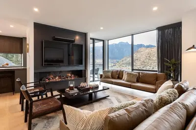 Image de The Beech Penthouse - Stunning Lake and Mountain Views