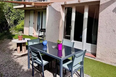 Image de Joli et spacieux 2 pièces avec jardin indépendant au coeur des villages perchés