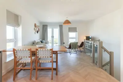 Image de A modern costal Mews House in the scenic Bull Bay, offering stunning coastal views for up to 5 guests