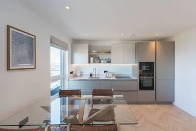 Image de Four luxury apartments nestled in the picturesque coastal village of Bull Bay, sleeps up to 16 guests
