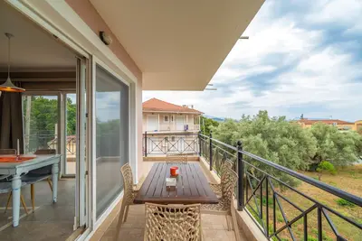 Image de Appartement 'Paradise Sea View Apartments' avec vue sur la mer, Wi-Fi et climatisation