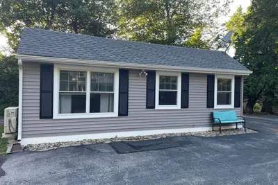 Image de Welcoming 1-Bedroom Cottage in Charming Madison is One Mile to Town and Beach!