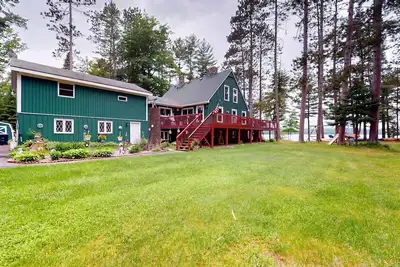 Image de Pioneer Paradise - Lakefront home